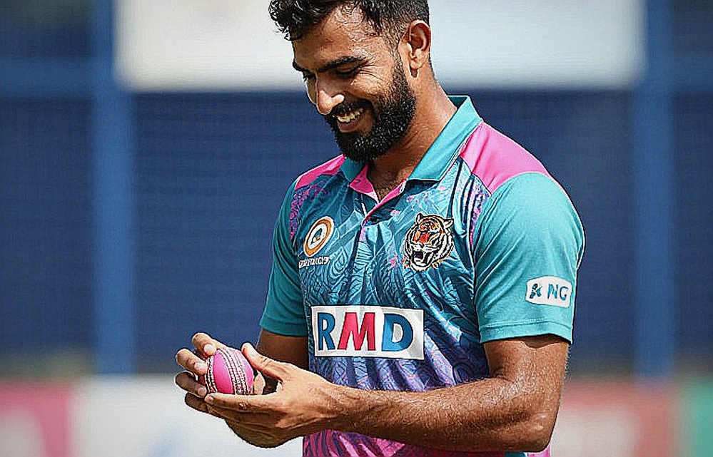 নিলামের হাতুড়ি নয়, ক্যালেন্ডারের কালি — ক্রিকেটের ট্রান্সফার উইন্ডোতে দাম ঠিক করে কে?